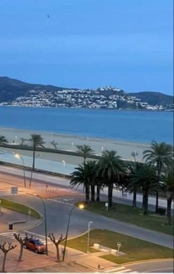 Apartamento Con Magnificas Vistas Al Mar - Wifi Gratis Empuriabrava Zewnętrze zdjęcie